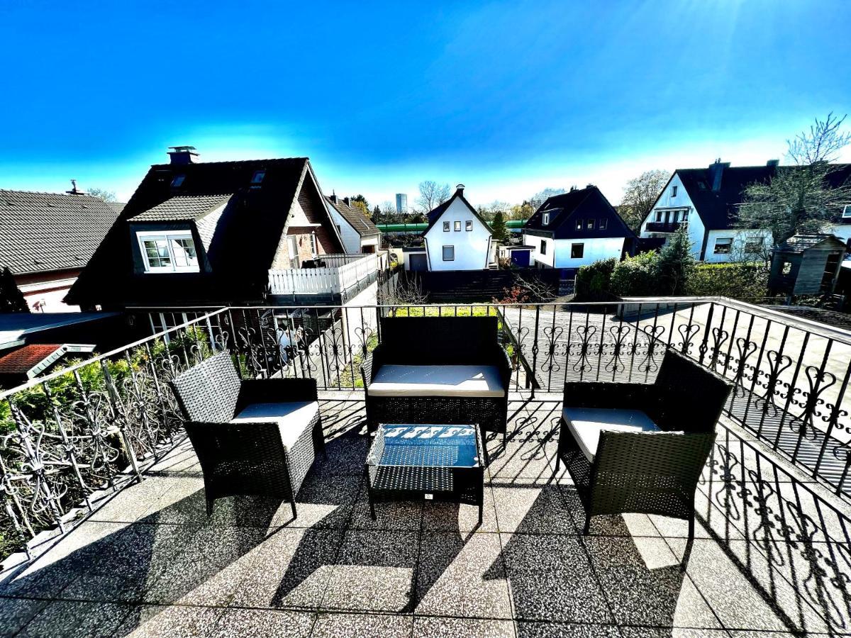 Praktisches Zimmer Im Grossen Haus Mit Garten Düsseldorf Zewnętrze zdjęcie